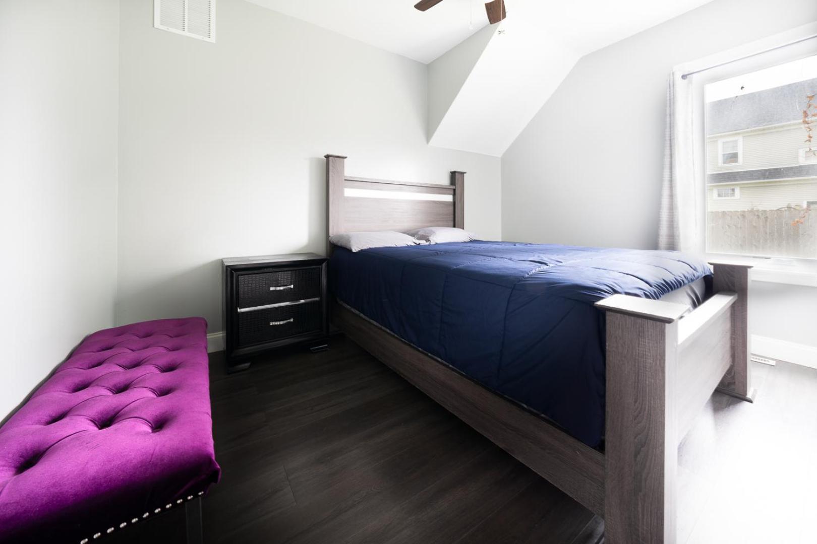The Maid of the Mist Villa: Niagara Falls Retreat with Private Yard Exterior photo